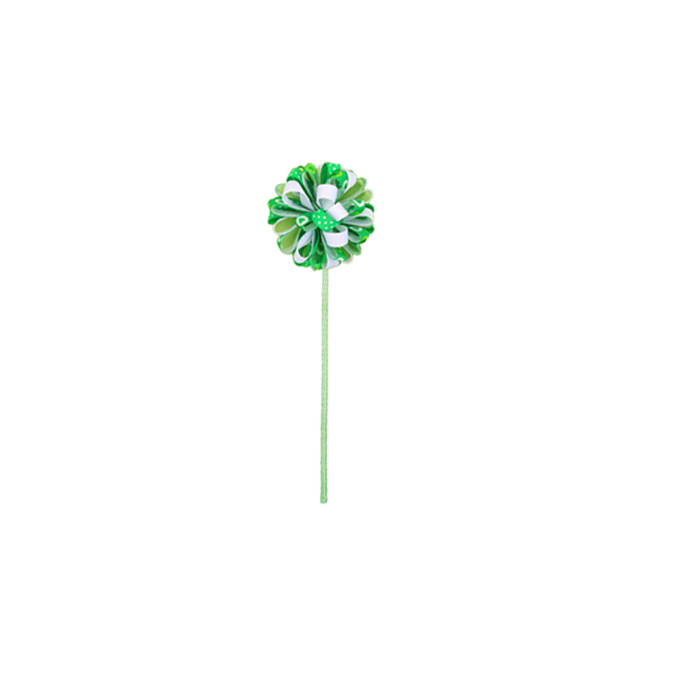61052-Green & White Clover - Themed Party Wand